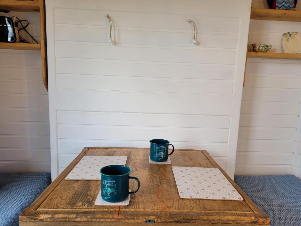 The Shepherds Hut At Forestview Farm Greenisland Ngoại thất bức ảnh