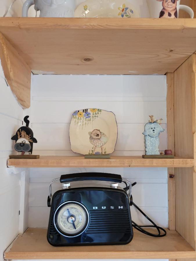 The Shepherds Hut At Forestview Farm Greenisland Ngoại thất bức ảnh